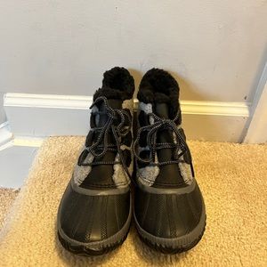 SOREL Out and About Felt Plus Sz 8.5